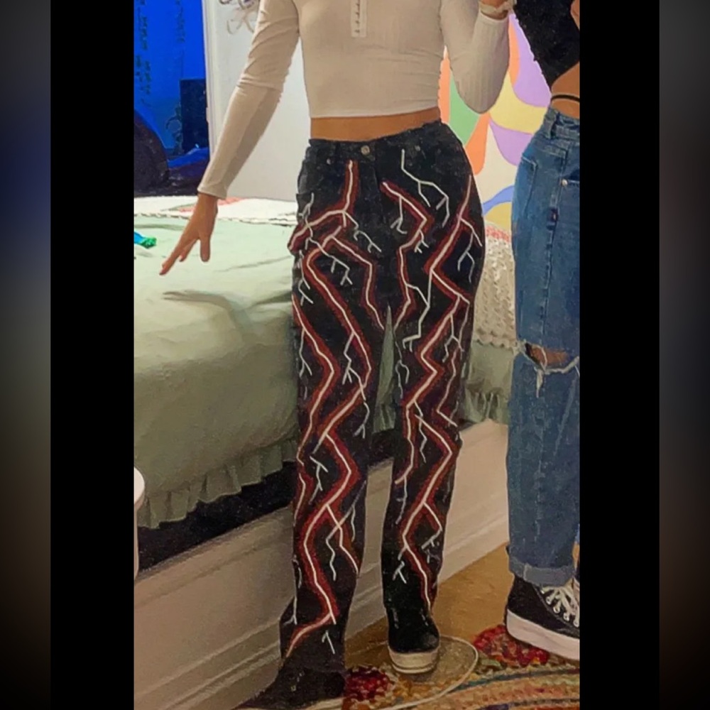 red/white lightning pants